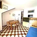 In 49965 比比翁
